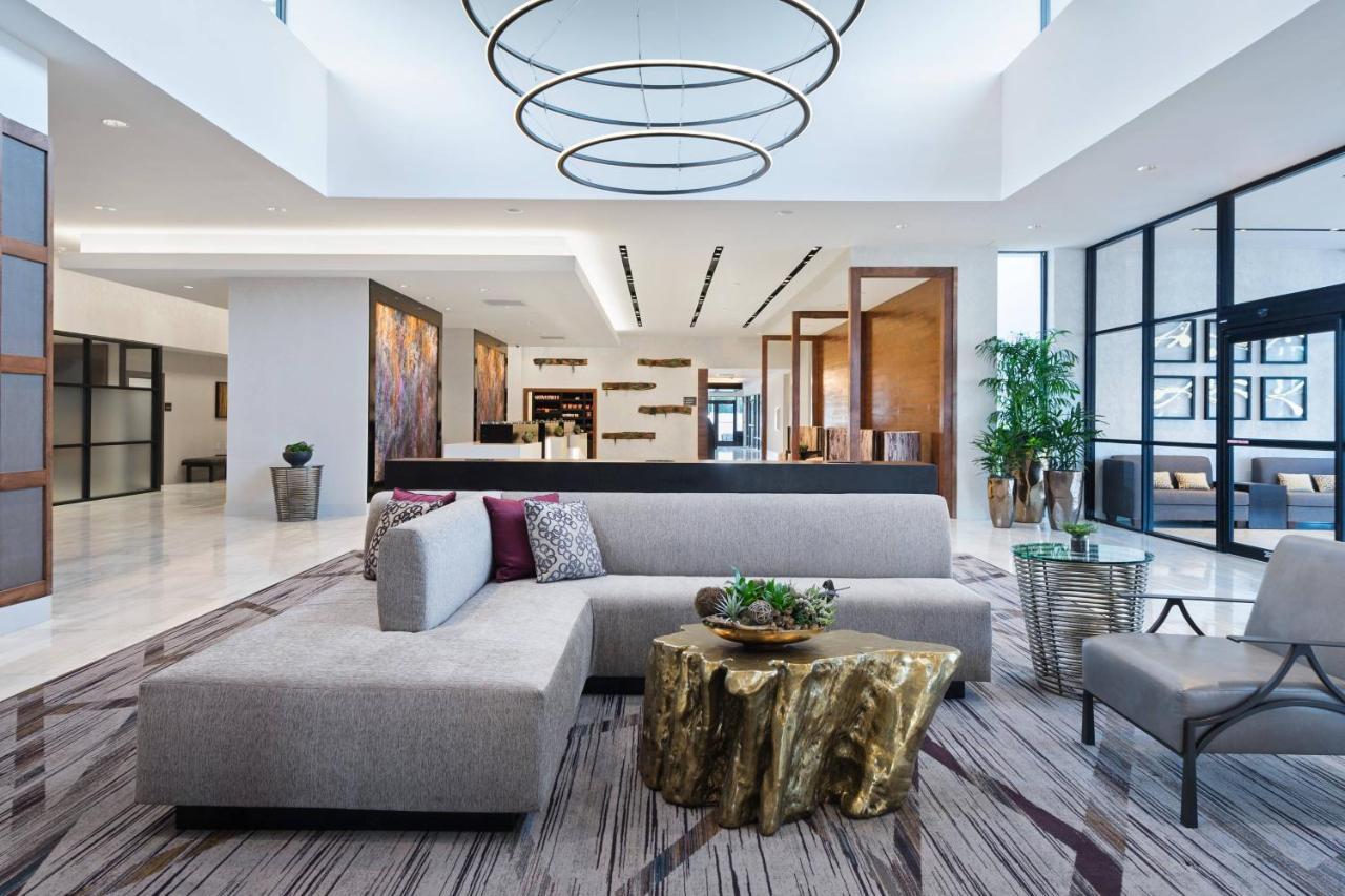 Отель Baton Rouge Marriott Экстерьер фото