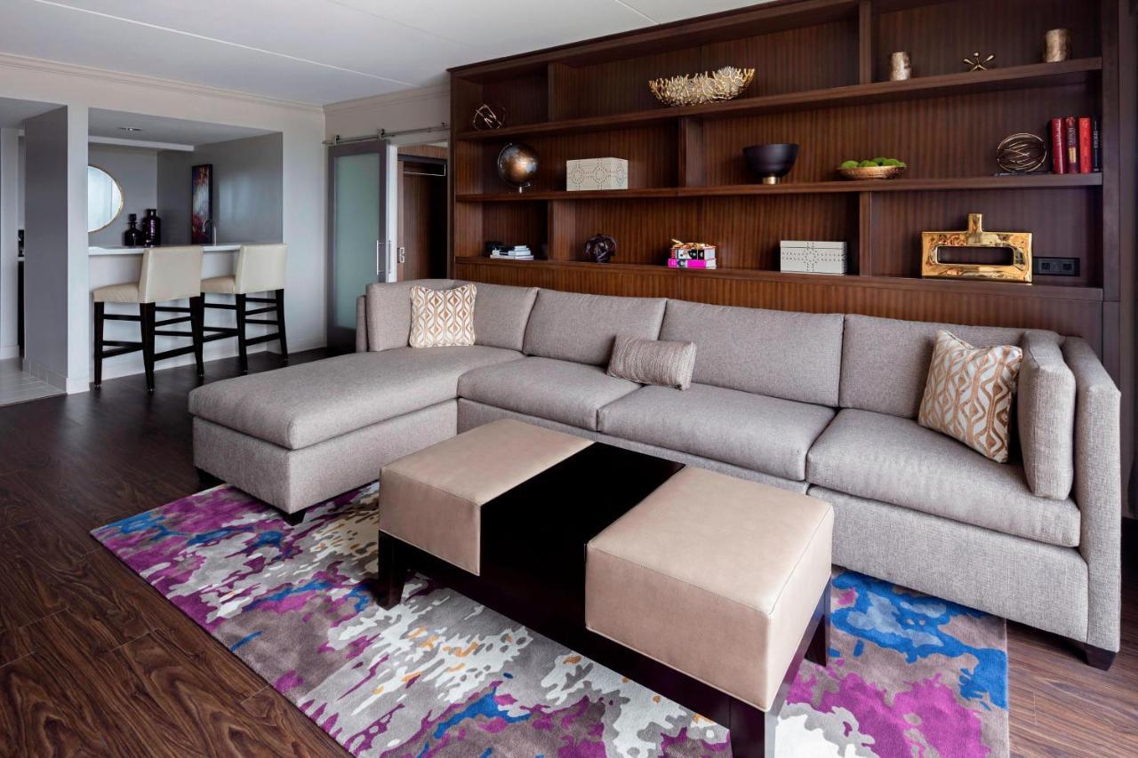 Отель Baton Rouge Marriott Экстерьер фото
