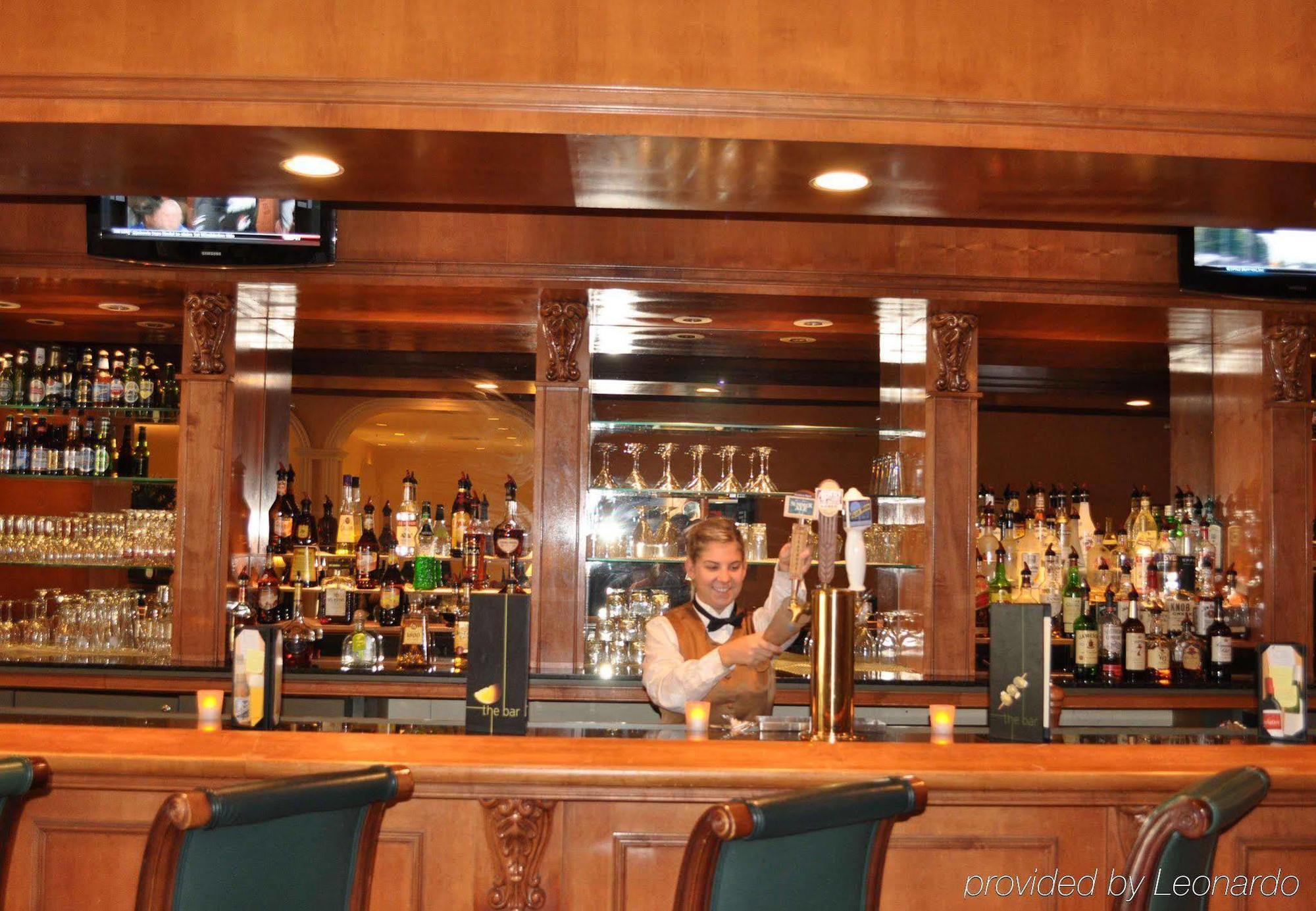 Отель Baton Rouge Marriott Экстерьер фото