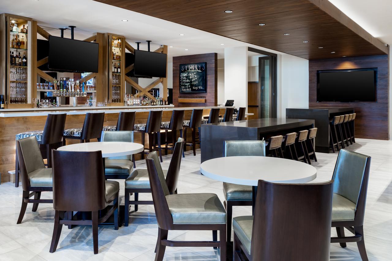 Отель Baton Rouge Marriott Экстерьер фото